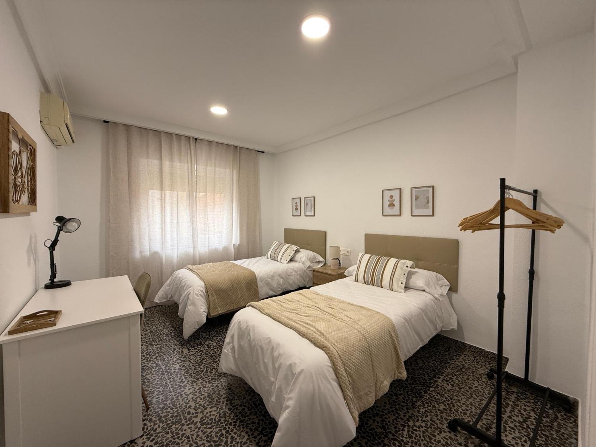 Cerca Centro Y Arrixaca Homestay Murcia